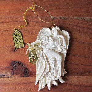 angel with wreath Christmas ornament from roman (CR57)